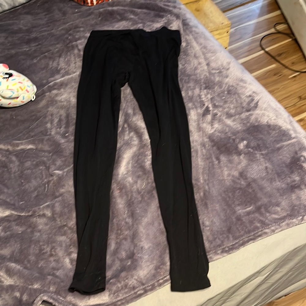 Black leggings